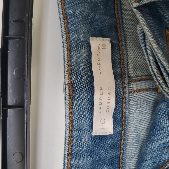 Lauren Conrad High Rise Skinny Jean - Picture 2 of 2